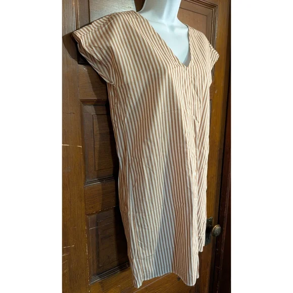 Madewell Button Back Easy Striped Dress - Picture 10 of 13